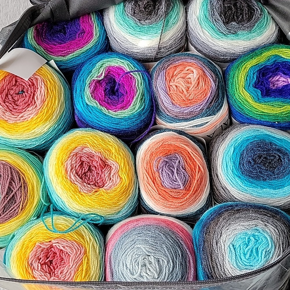 Mandala Lion Brand 20 pcs total